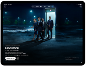 iPad Air spredu, na obrazovke je seriál Severance v apke Apple TV
